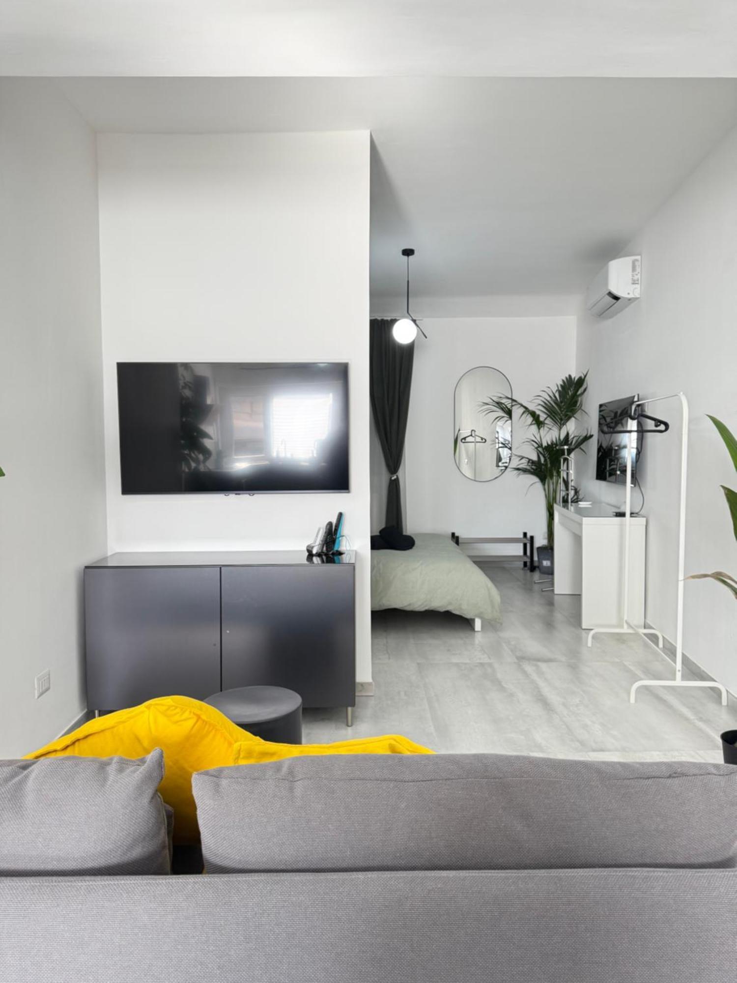 Apartment Ethereal Waves Above The Clouds Rom